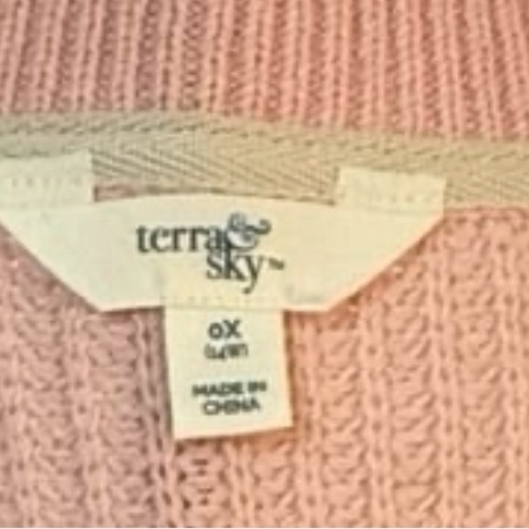 Terra & Sky - Sweater size 0X (1X) - Pink with white shirt under sweater. - Picture 4 of 5